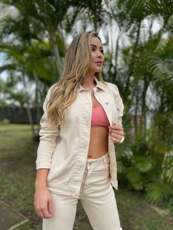 Chaqueta oversized beige